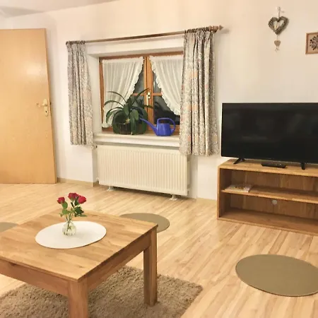 Fewo Flori Apartment